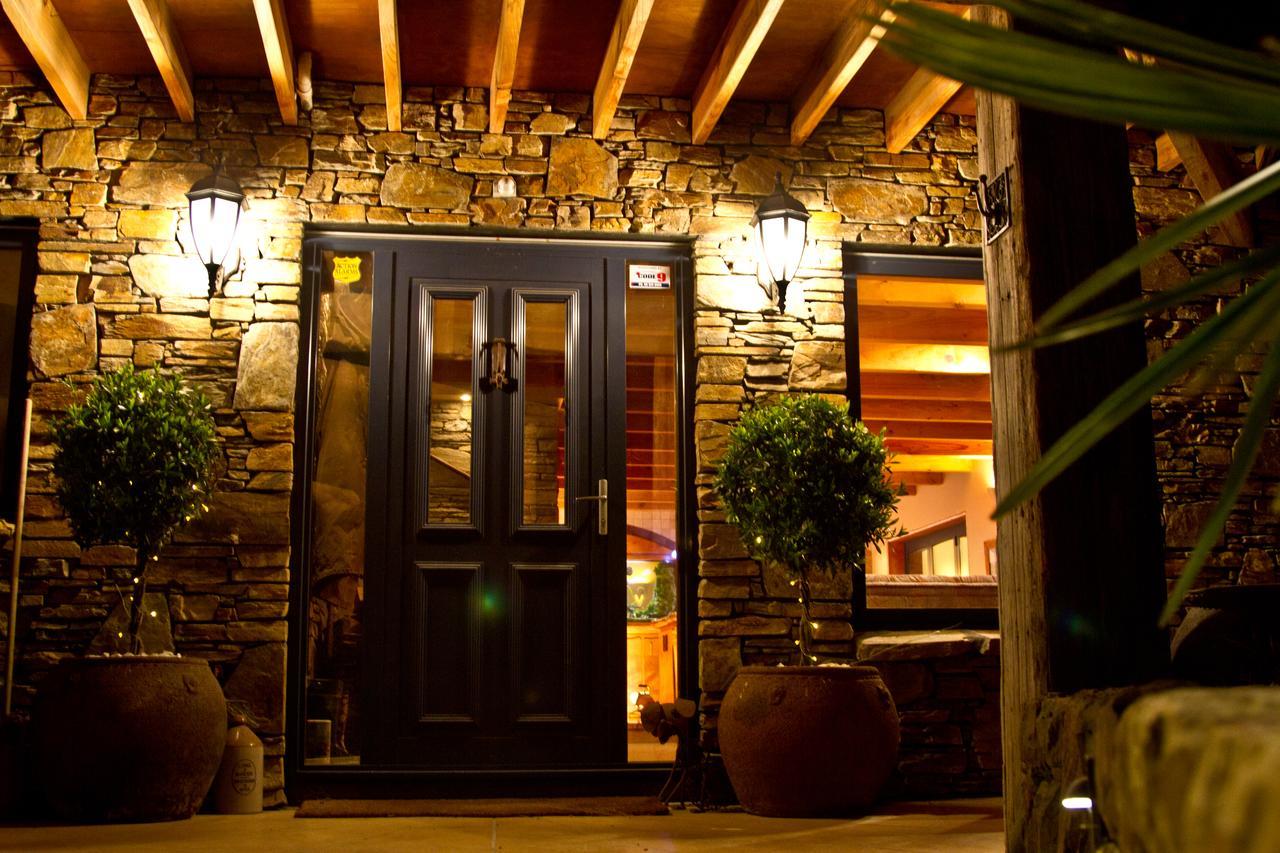 Tree House Lodge Bed & Breakfast Cheviot Exteriér fotografie